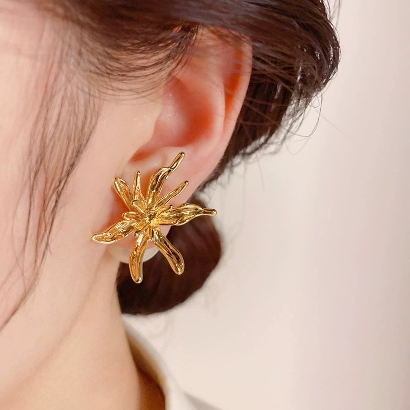 Sculptural Gold Floral Pearl Earrings
