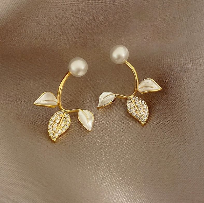 Pearl & Leaf Arc Earrings