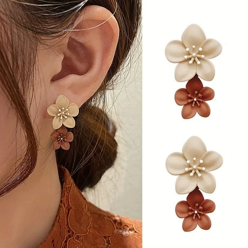 Vintage Dual-Tone Flower Drop Earrings