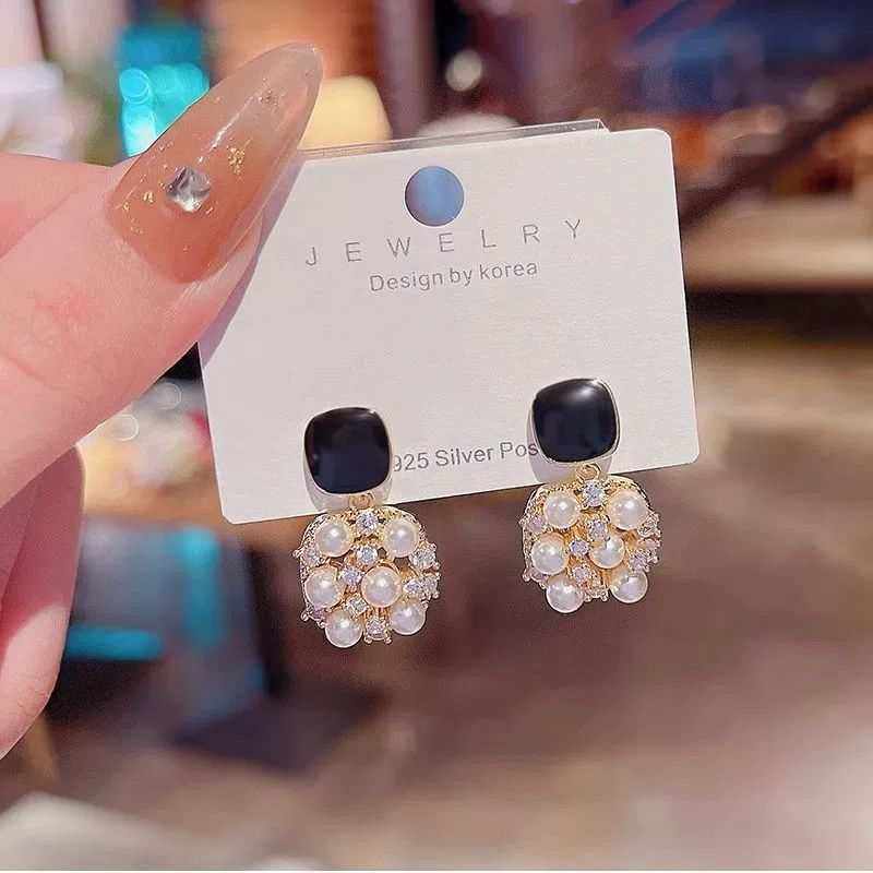 Elegant Pearl & Crystal Cluster Drop Earrings