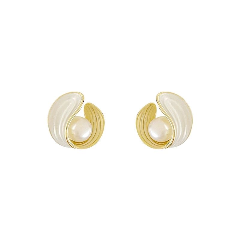 Pearl & Enamel Sculpted Stud Earrings