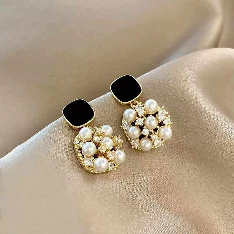 Elegant Pearl & Crystal Cluster Drop Earrings