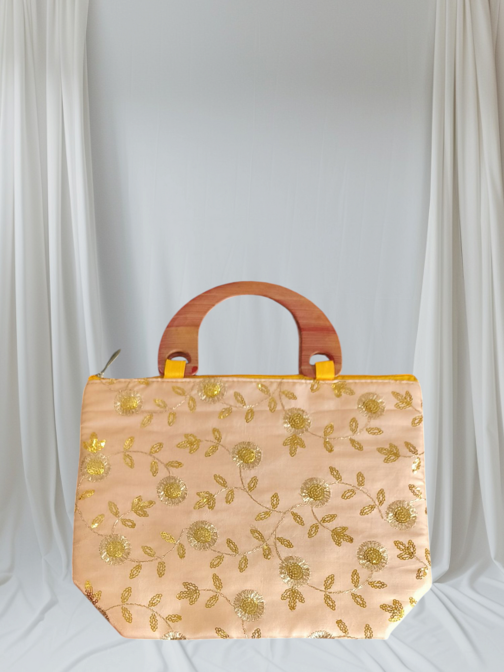 Elegant Embroidered Handbag with Wooden Handles
