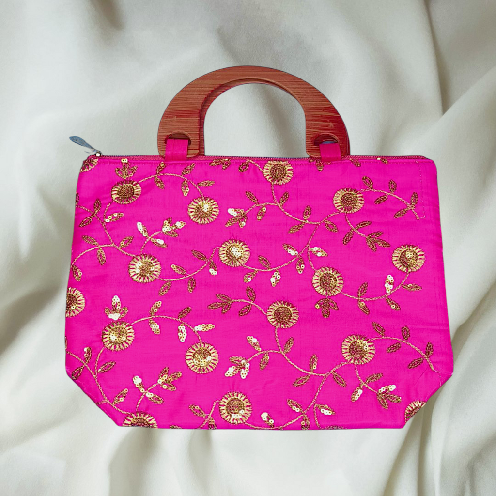Elegant Embroidered Handbag with Wooden Handles