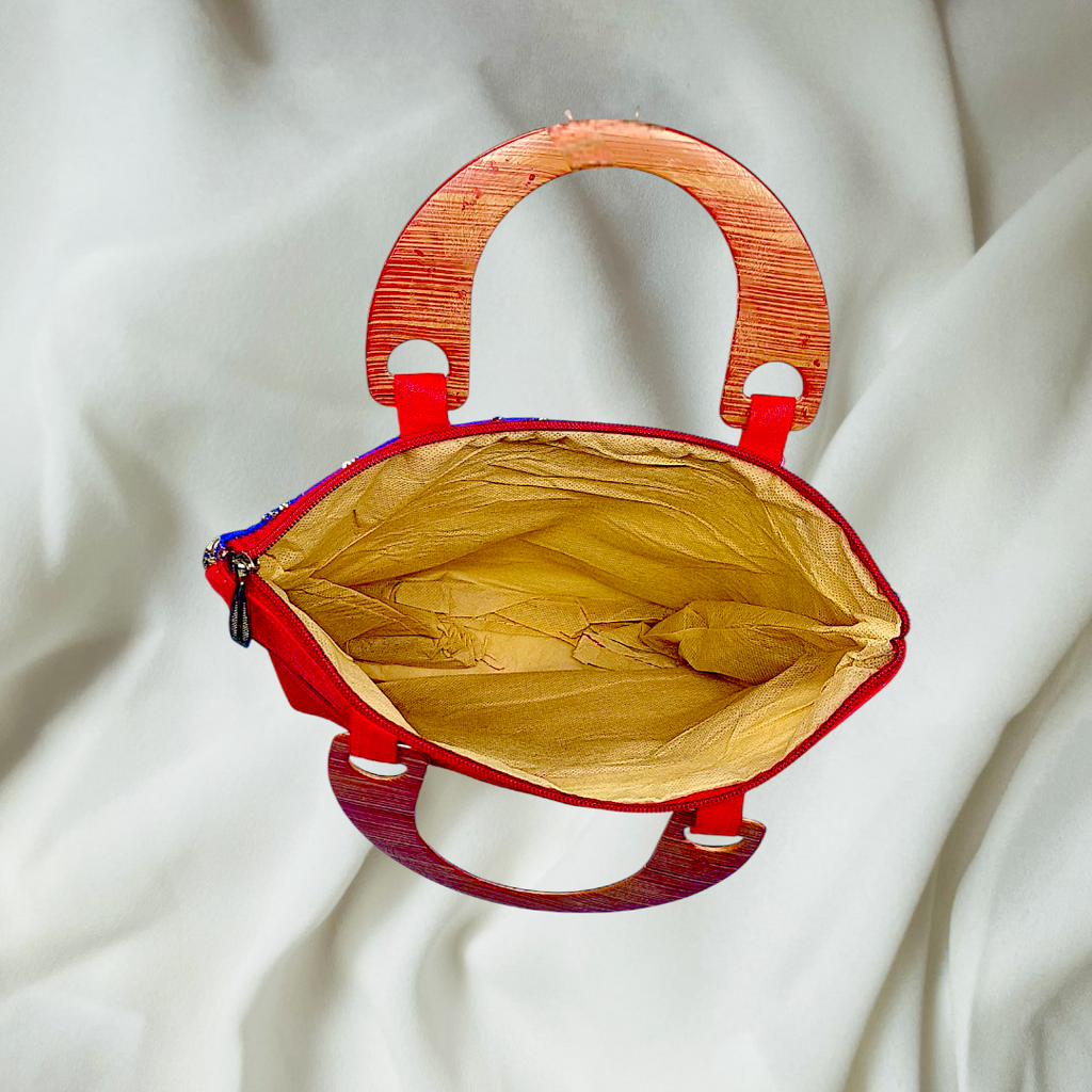Elegant Embroidered Handbag with Wooden Handles