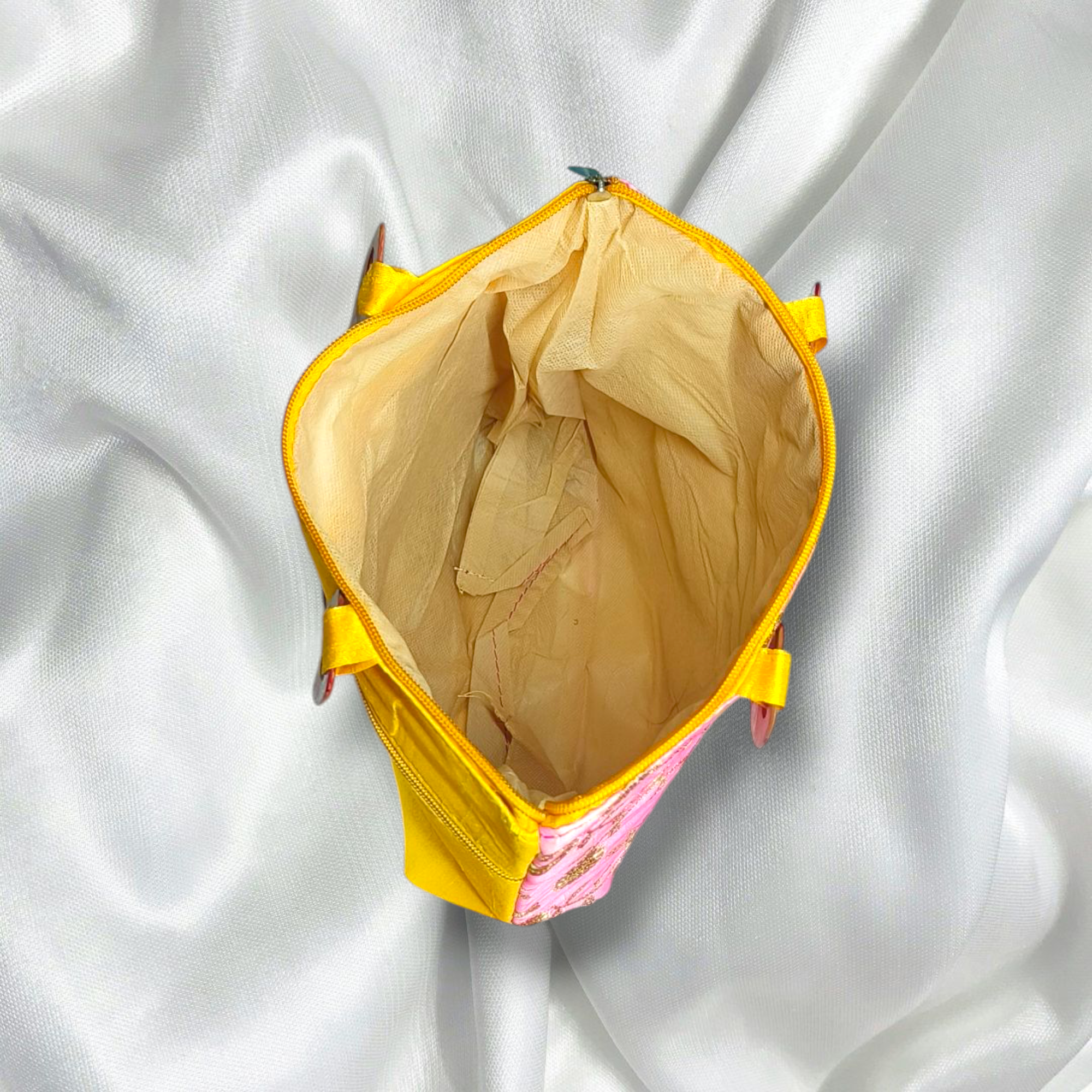 Elegant Embroidered Handbag with Wooden Handles