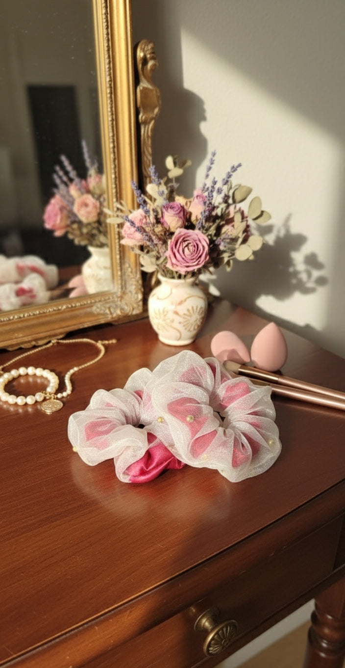 ✨ Premium Fabric Scrunchie Set – Elegant Everyday Hair Accessories ✨