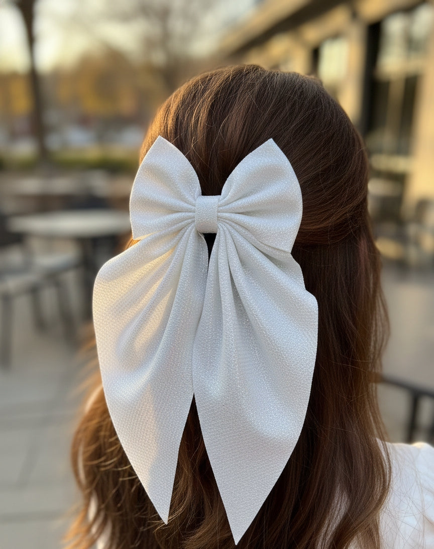 🎀 Elegant White Satin Bow Hair Clip 🎀