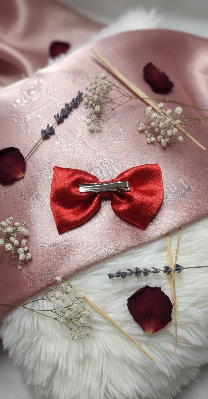 🎀 Elegant Red Satin Bow Hair Clip ❤️