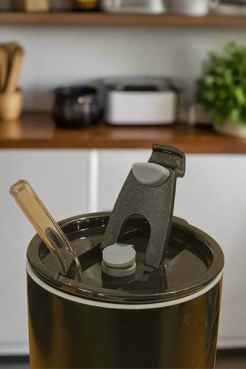 👑 King Black Mug with Lid & Straw – Premium Ceramic Coffee & Tea Cup ☕✨