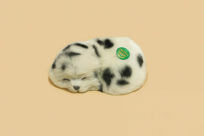 Realistic Sleeping Pet Plush Toy – Lifelike & Adorable 🐾💤